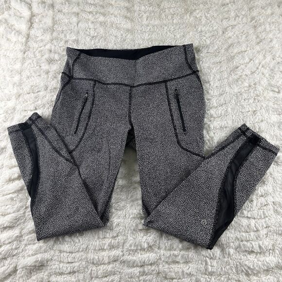 Lululemon Invigorate 7/8 Tight‎ 10 Black White Chakra Print Luxtreme Zip Pocket - Picture 9 of 13